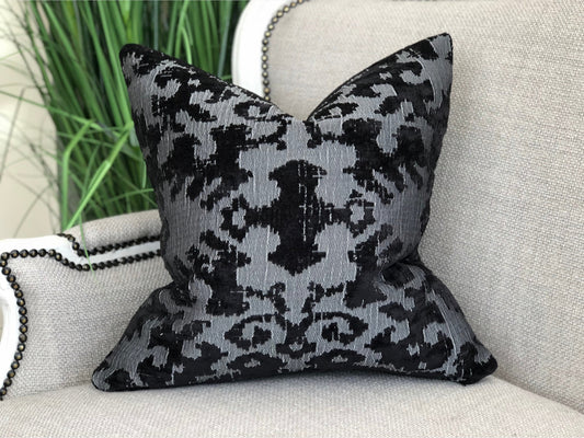 Black Pattern cushion cover 60x60 - Last 1