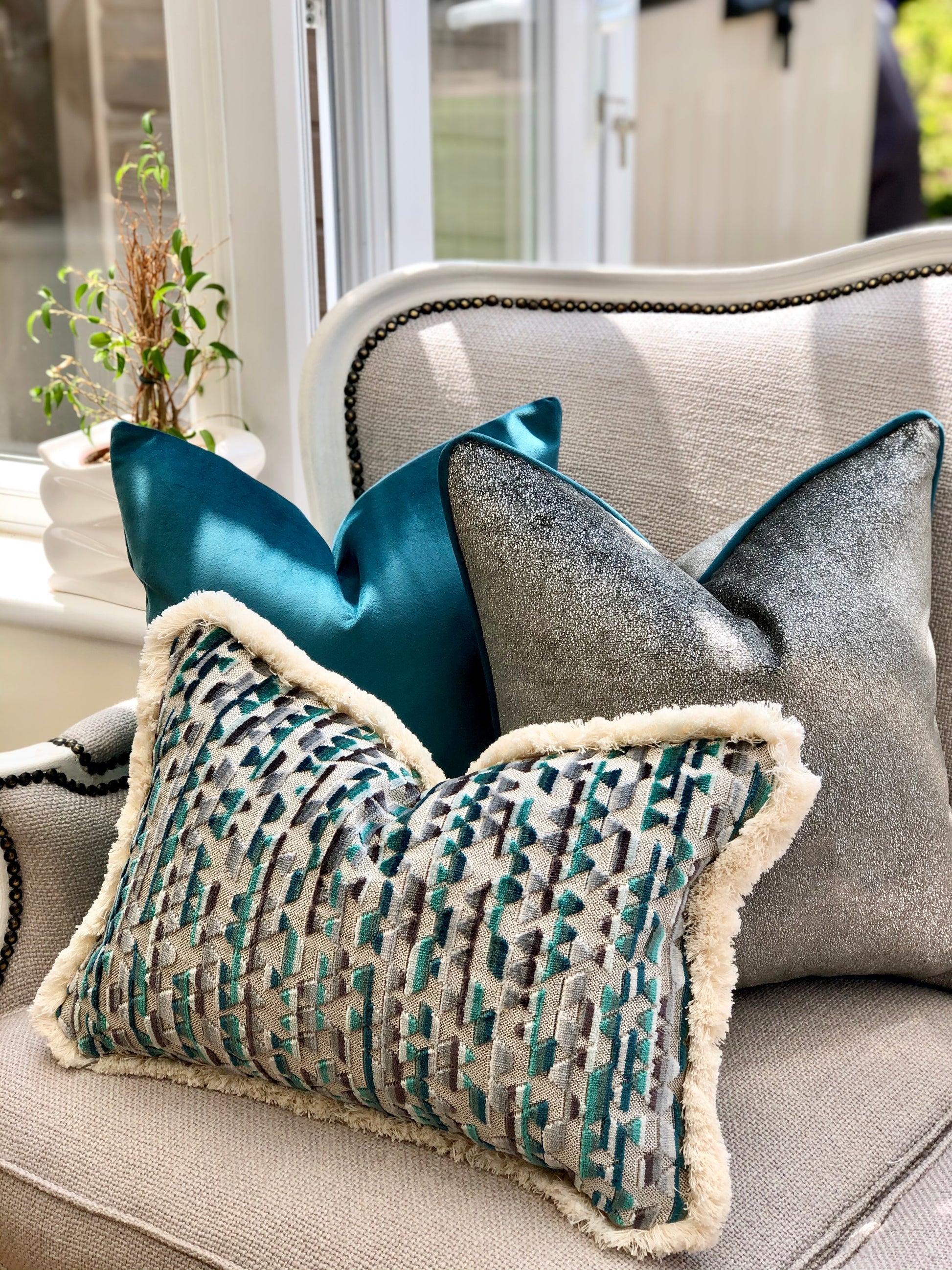 Cushion set In teal and grey