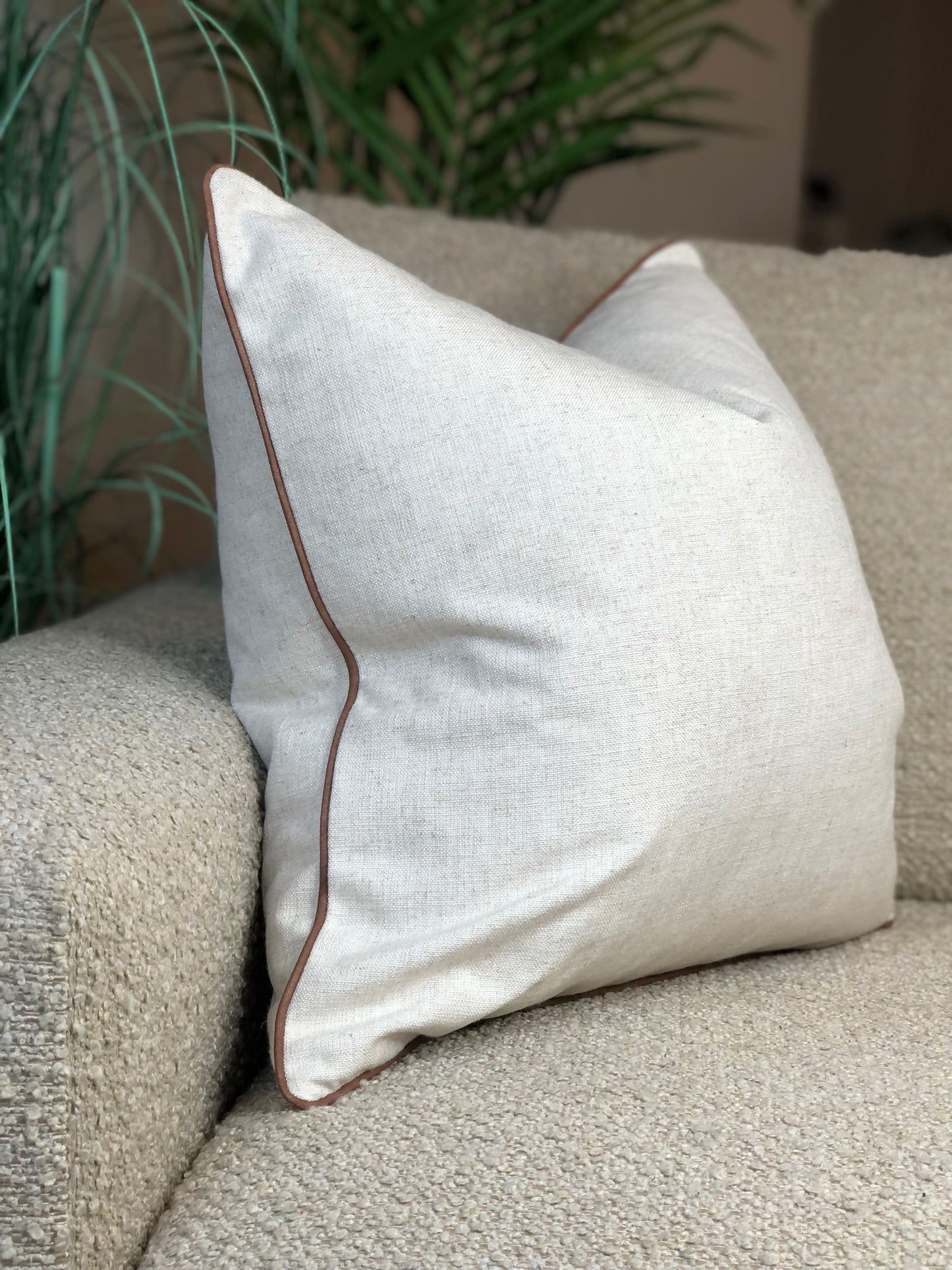 NEUTRAL LINEN BLEND |  Fringe or Piped Cushion